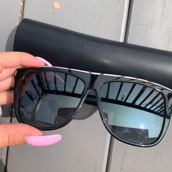 Authentic YSL sunglasses - Picture 1 of 6